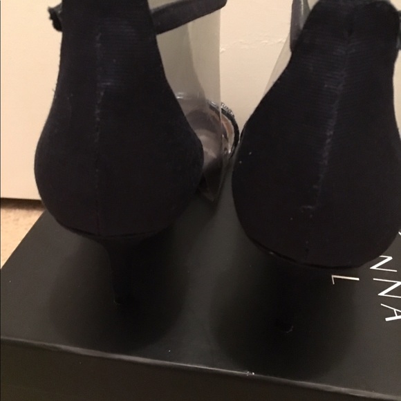 Navy blue Aerin heels by Adrianna Papell size US 9 - Picture 4 of 5